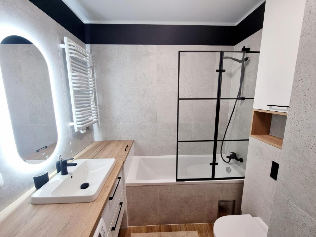 Doki Living Apartament 55 Gdańsk Extérieur photo